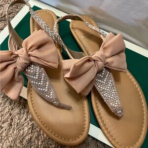 💛 4 for $20 💛 Material Girl Tan Sandals with Bow and T-Strap